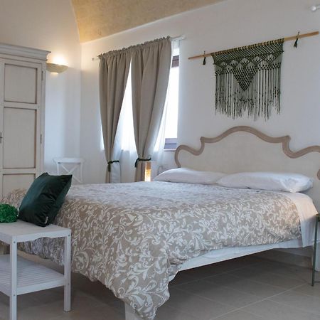 Ych-Le Grotte Di Sileno Bed & Breakfast Castellaneta Phòng bức ảnh