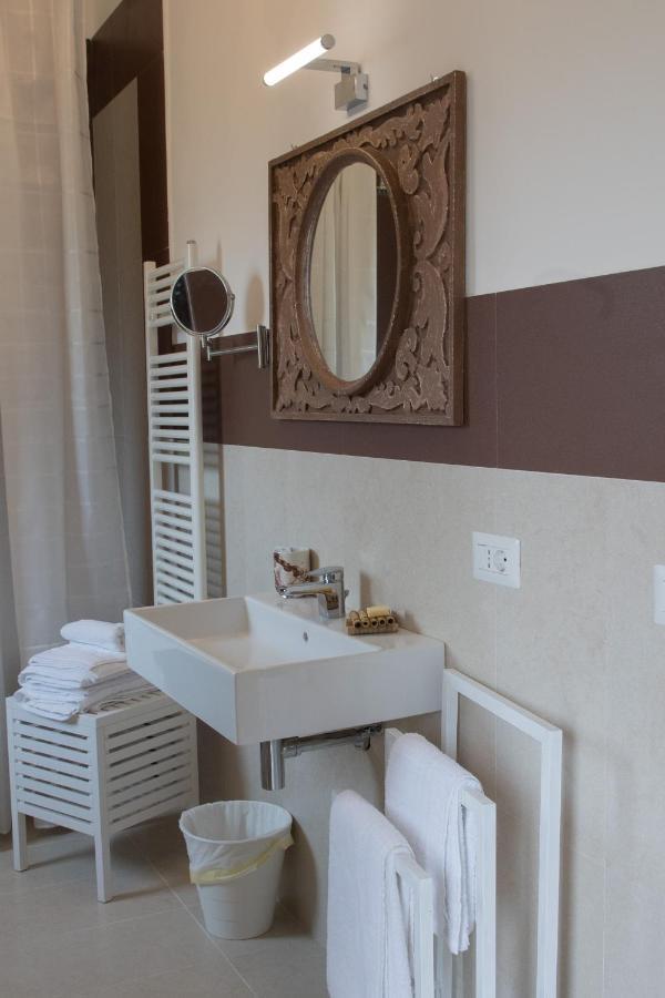 Ych-Le Grotte Di Sileno Bed & Breakfast Castellaneta Ngoại thất bức ảnh